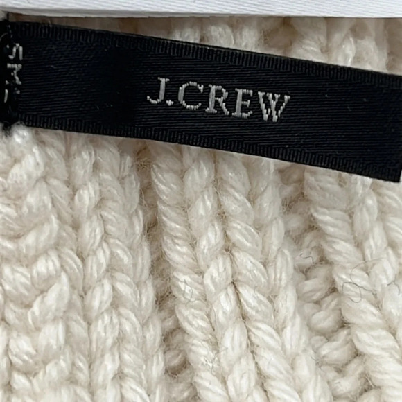 J. Crew Wool Blend Ribbed Pom Pom Beanie in Ivory - NEW - One Size - Picture 4 of 8